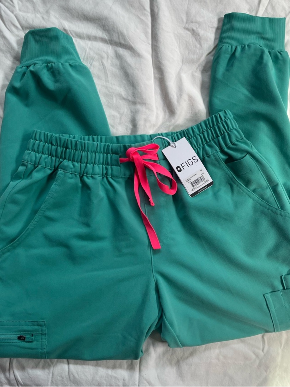Figs Uman Jogger Scrubs with surgical green Hot Pink Drawstring